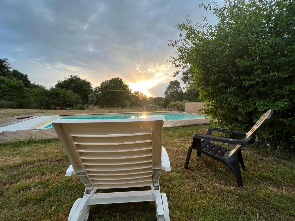 Maison Perigord Vert Piscine Et Spa La Roche-Chalais Luaran gambar
